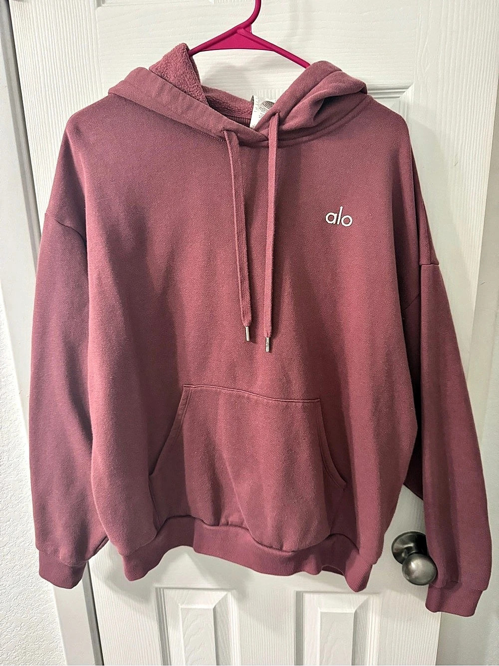 Alo Pullover Hoodie in Pink Size Medium Like New